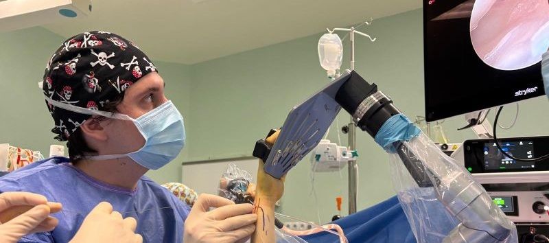 Dr Jorge Hernando traumatólogo en Zaragoza especialista en Muñeca y Mano