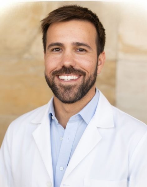 Dr Víctor Roda Traumatólogo en Zaragoza Especialista en Rodilla